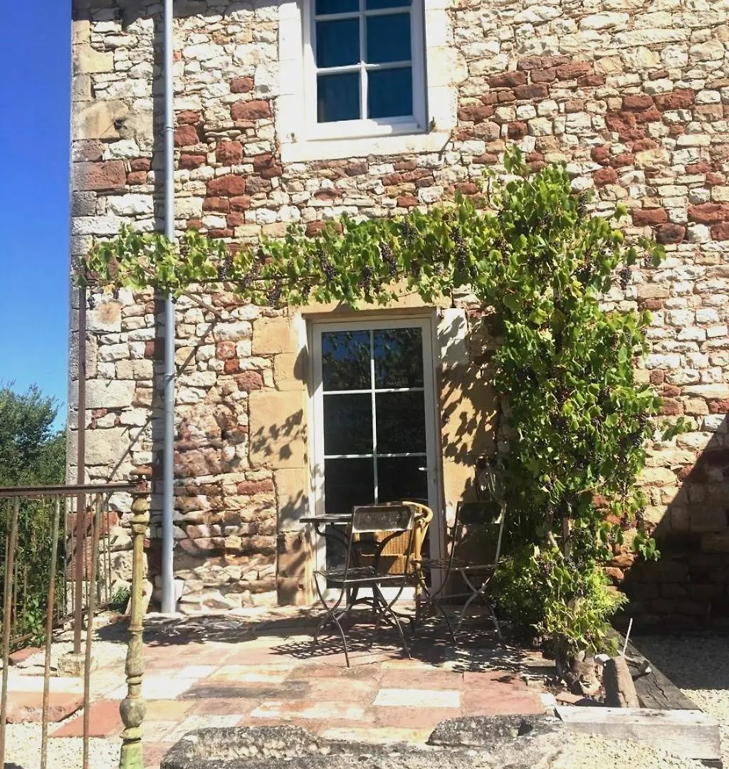Chambres D'Hotes Ancien Presbytere De Saint-Mayme Onet-le-Chateau Guest house
